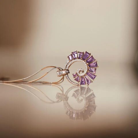 Bramante Staircase Amethyst Pendant